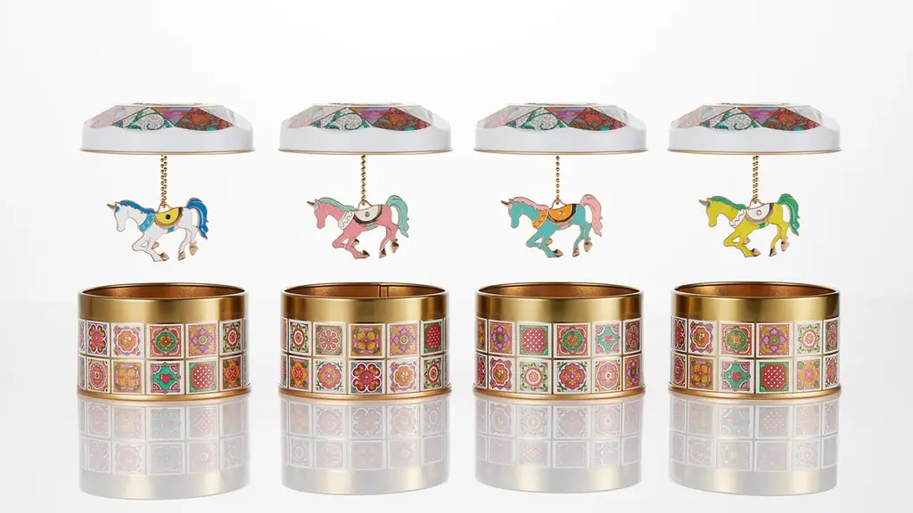ユニコーンチャームがメリーゴーランドのように現れる、ミニチュアタイル×ユニコーン『ユニコーン缶』大丸東京店にて先行発売。缶用アクセサリーチェーンも初登場！ユニコーンに『羽』を描き込むペイントイベントも 画像 8