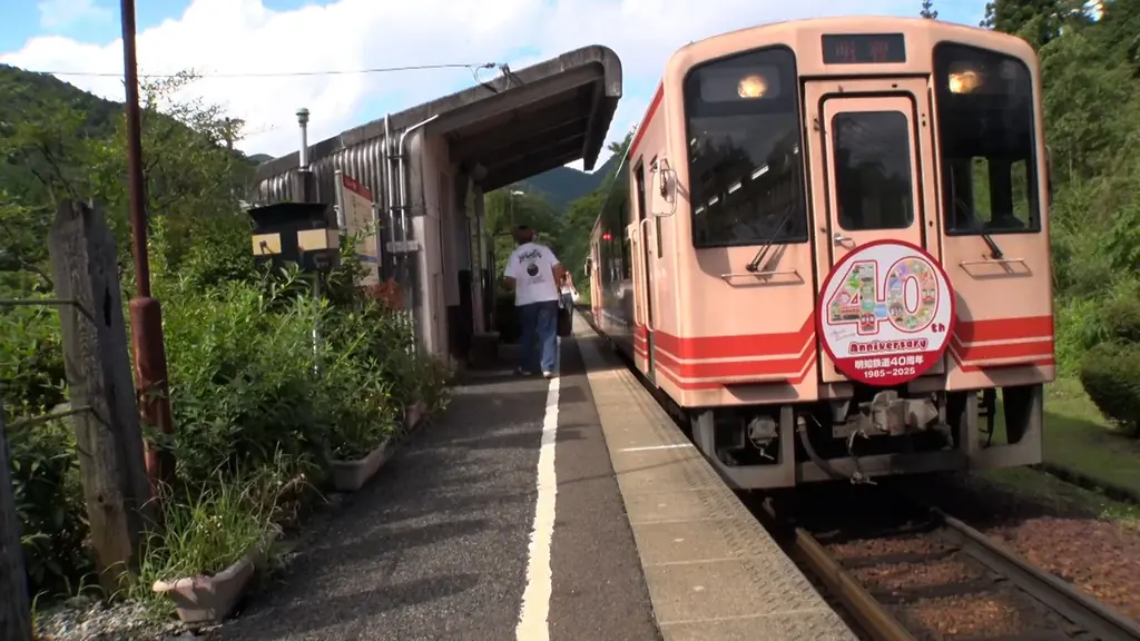 【ＢＳ日テレ】六角精児×秘境駅　「わが家の最寄りは秘境駅」レギュラー放送決定！ 画像 4