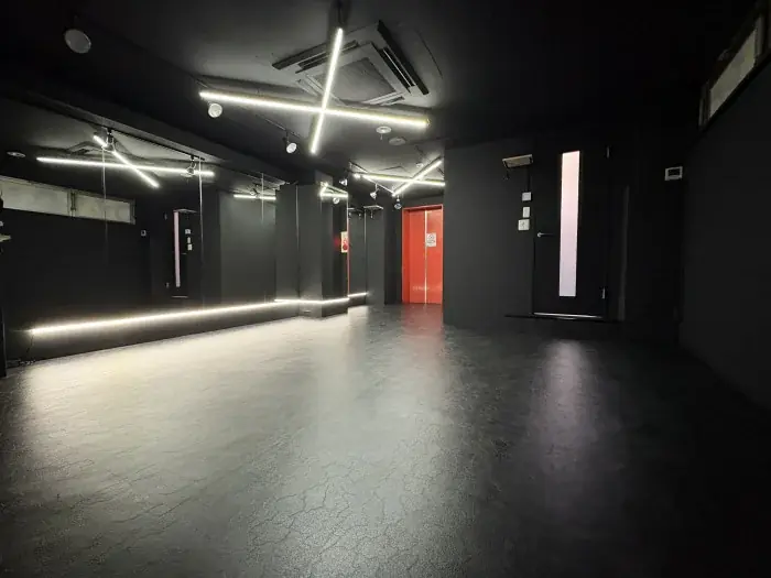 【メジャーアーティストサポートダンサー出身講師陣による本格指導！】『BUZZ町田』×『movement dance school町田校』同時オープン！ 画像 2