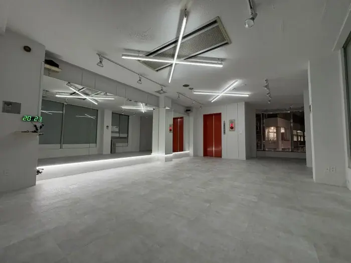 【メジャーアーティストサポートダンサー出身講師陣による本格指導！】『BUZZ町田』×『movement dance school町田校』同時オープン！ 画像 5