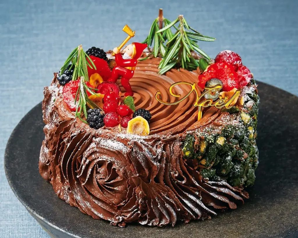 【大阪高島屋】関西パティシエが手掛けるクリスマスケーキが登場！店頭ご予約は10月15日(水)～「2025高島屋クリスマスケーキ」 画像 13