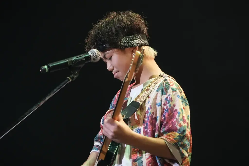 沖縄アクターズスクールメンバーがMAXのデビュー30周年を記念した「MAX 30th LIVE CONTACT 2025 Ways To Go 〜Come on B.B.WAVES〜」​へ出演！ 画像 5