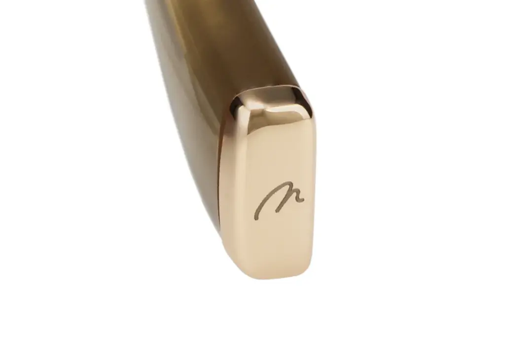 メガネブランド「Zoff」とファッションブランド「Ameri」ディレクター黒石奈央子が初のコラボレーション　アイウェアコレクション「Zoff｜Naoko Kuroishi」 画像 3