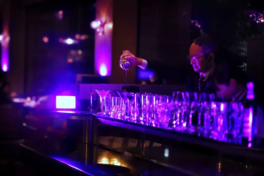 艶やかな空間で愉しむ美食とカクテル。大人のためのハロウィンナイト、開催決定！ 画像 2