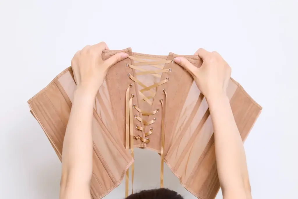 BELMISE × SANA（GENKING.）共同開発プロデュース「魔法をかけるコルセット」が2025年10月20日（月）18:00よりSANAフォロワー様限定で先行発売！ 画像 5