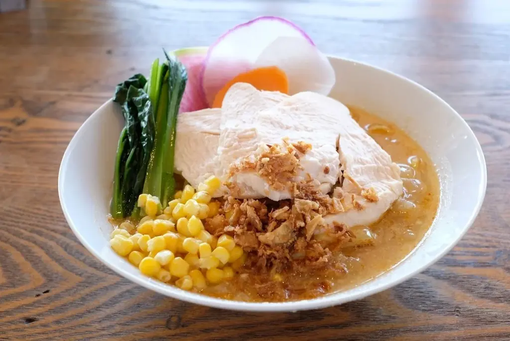 見た目はモンスター、中身はヘルシー！ナチュラルフーズ柳島キッチンでハロウィン限定『モンスターバーガー』登場、10月16日より販売開始！ 画像 2