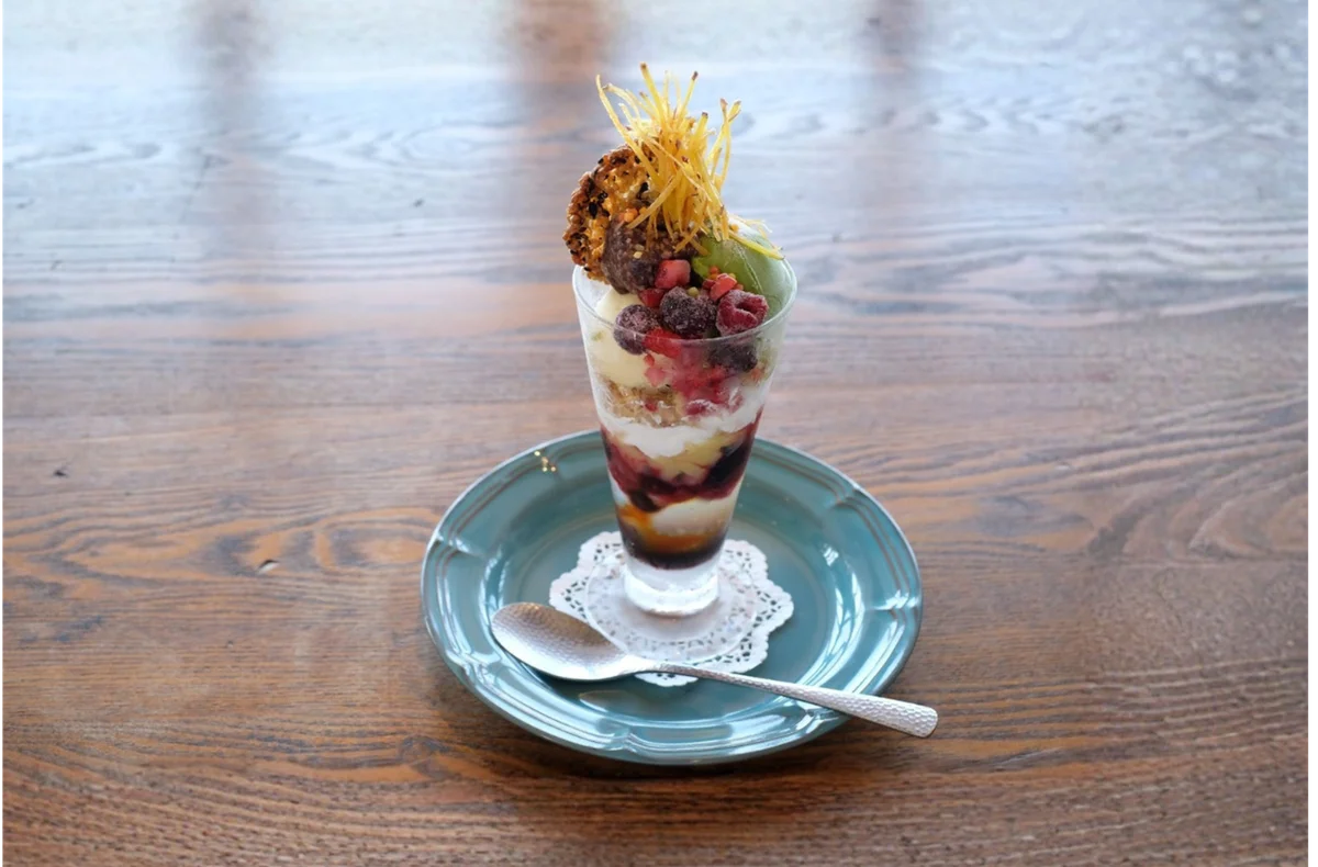 見た目はモンスター、中身はヘルシー！ナチュラルフーズ柳島キッチンでハロウィン限定『モンスターバーガー』登場、10月16日より販売開始！ 画像 4