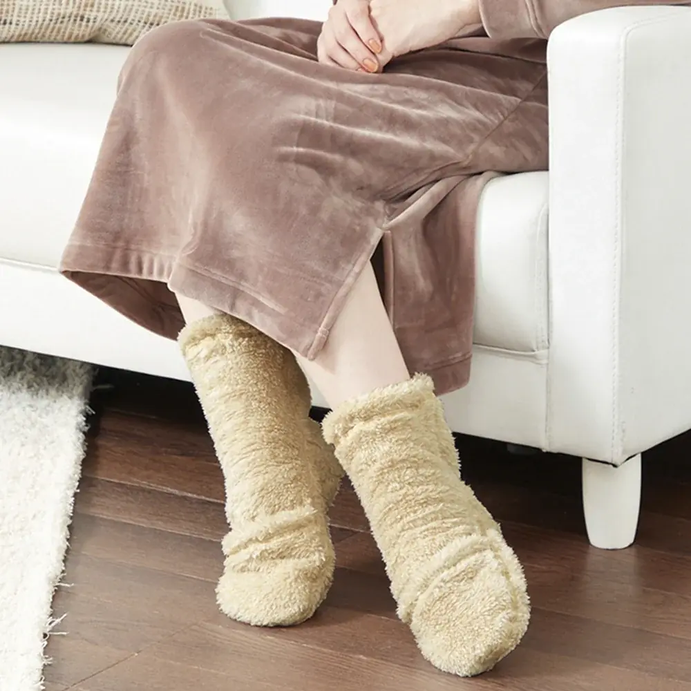 靴下を履く？履かない？寝る時靴下で調整したい人は58%！「寒暖差」に悩む方におすすめの機能アイテムをご紹介 画像 5