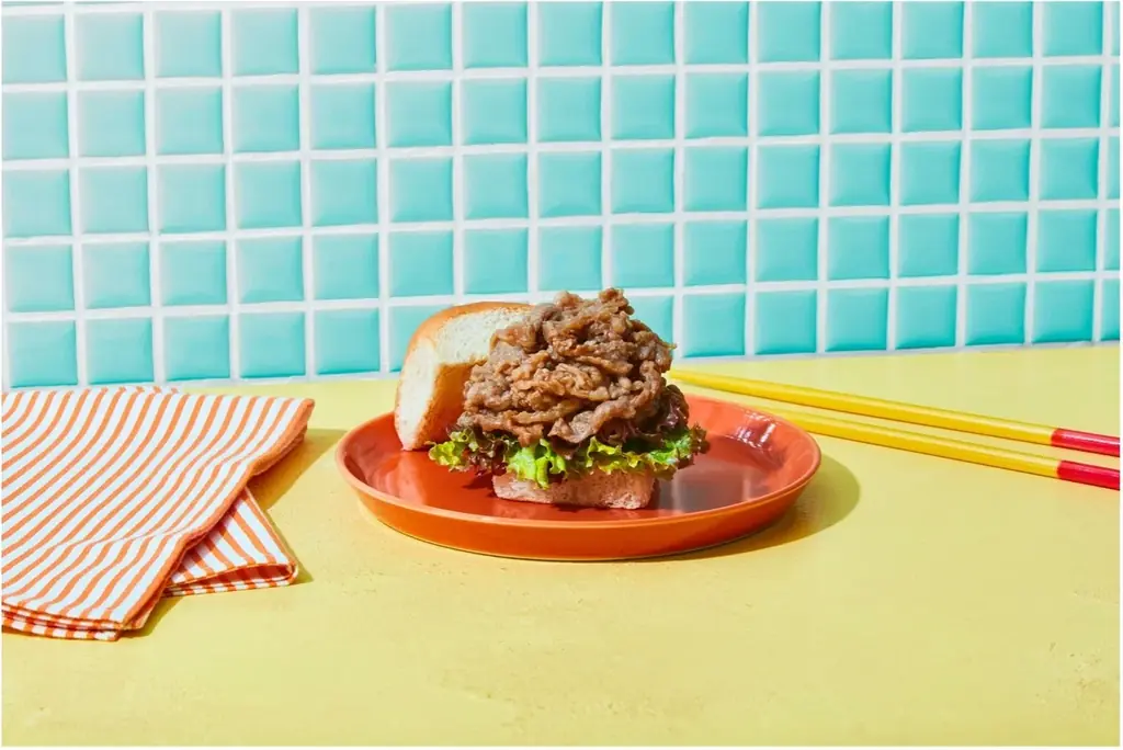 【焼肉きんぐ】『KING’S HAWAIIAN』の表参道大規模POP UPにてコラボ商品を販売 画像 1