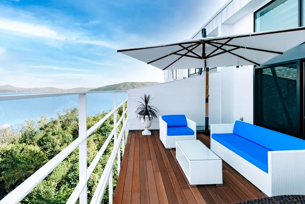 【新掲載】兵庫・南あわじ市の高台に佇む、全棟オーシャンビュー×オールインクルージブグランピング「カリコリゾート淡路島」で叶える、究極のリゾートステイ。 画像 3