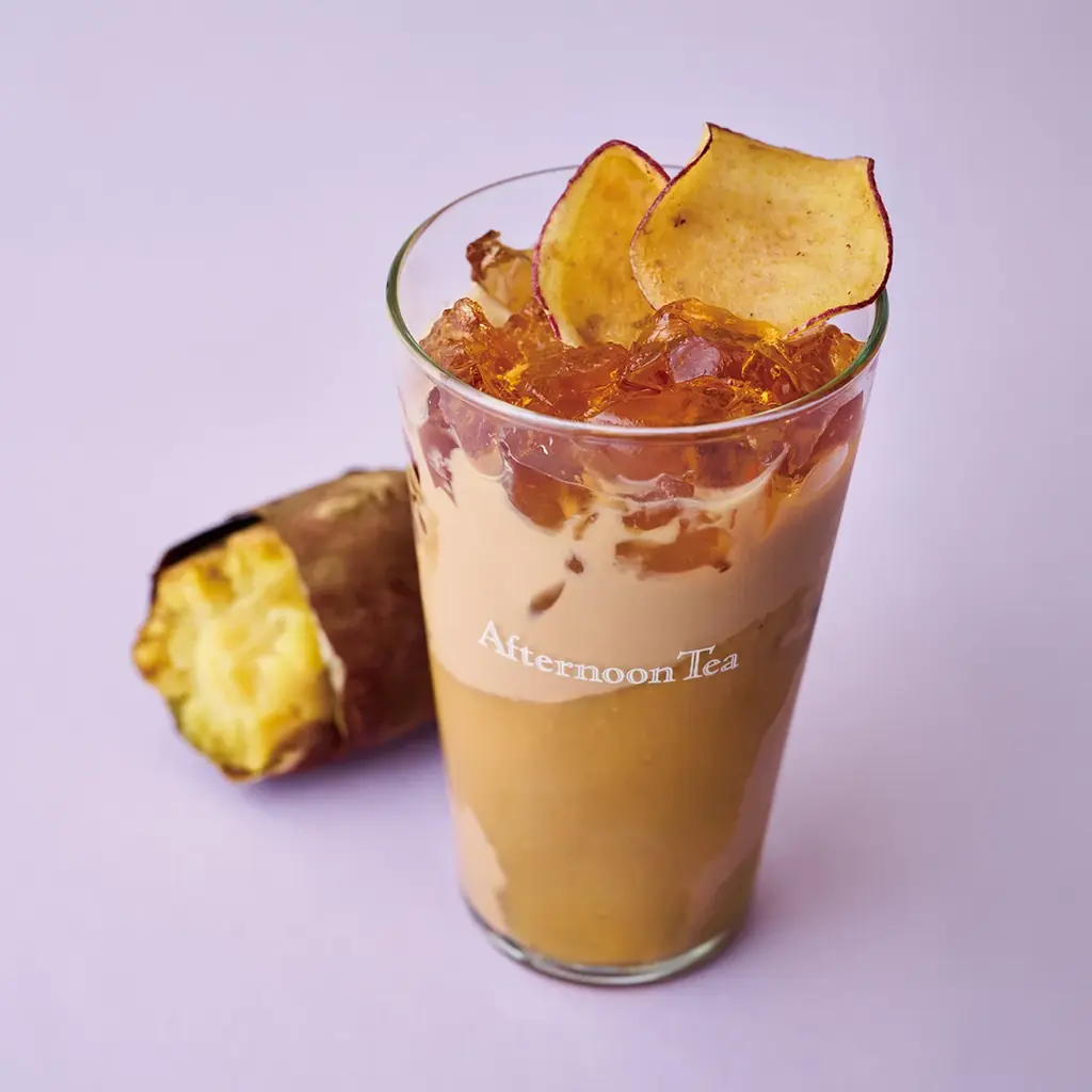 【Afternoon Tea】11/1紅茶の日から「ティーフェス2025」開催！イギリス菓子から着想「アップルクランブルチャイ」、秋の味覚を楽しむ「焼き芋メープルチャイ」など新作デザートチャイ3種 画像 6