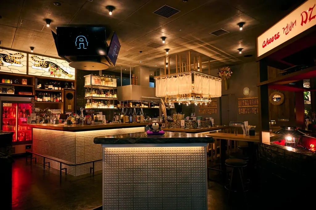 BTS・JINがアンバサダーを務める酒類ブランド「IGIN（アイギン）」渋谷ポップアップ開催を記念し、10月15日（水）よりゼットン運営店舗にて連動企画を実施 画像 5