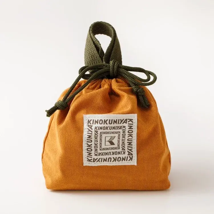 【紀ノ国屋】温かみのあるコーデュロイ生地が目を引く「コーデュロイスイーツバッグ」が全5色のラインナップで新登場！ 画像 7