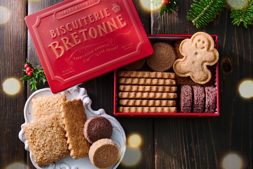 プティノエル缶発売