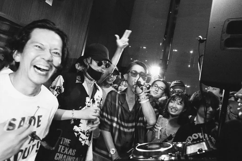 「フラッと来た友達のように」MUSASHIの自然な表情を撮ったフォトジャーナリスト 画像 5