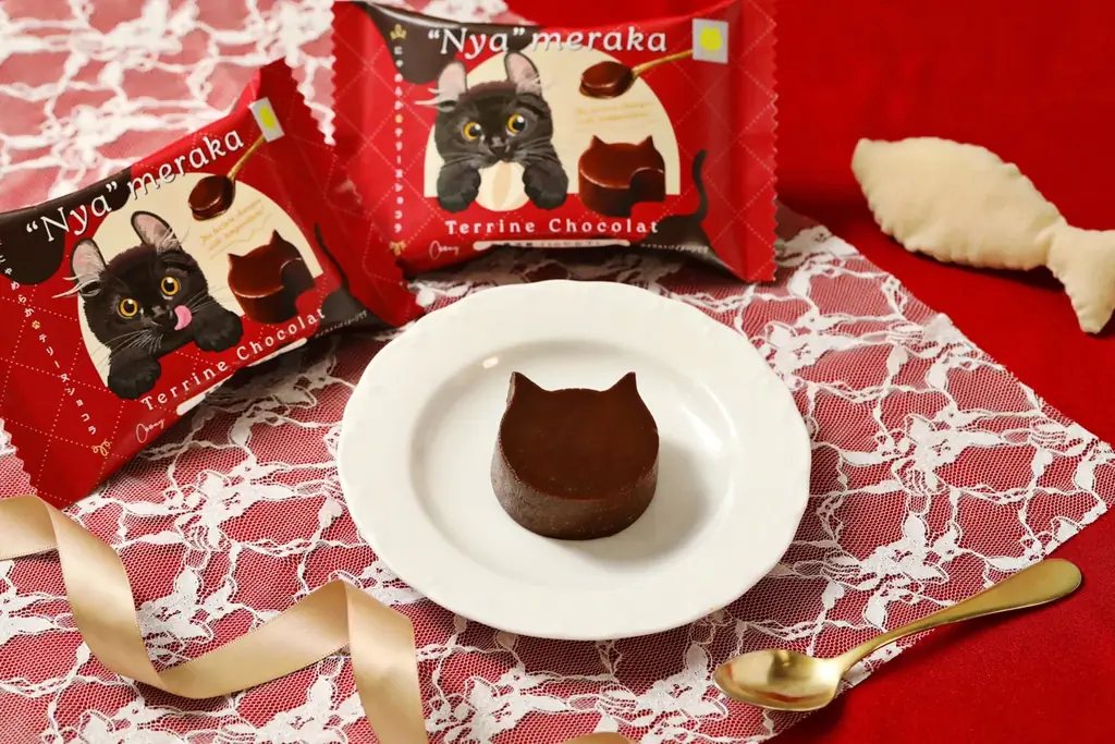 【冬限定！ねこスイーツ】口溶けにゃめらか～な食感とチョコの甘み広がる『にゃめらか テリーヌショコラ』をはじめ、サクサククッキーとまろやかなショコラ×オレンジを楽しめる新作バターサンドが期間限定で新発売 画像 4
