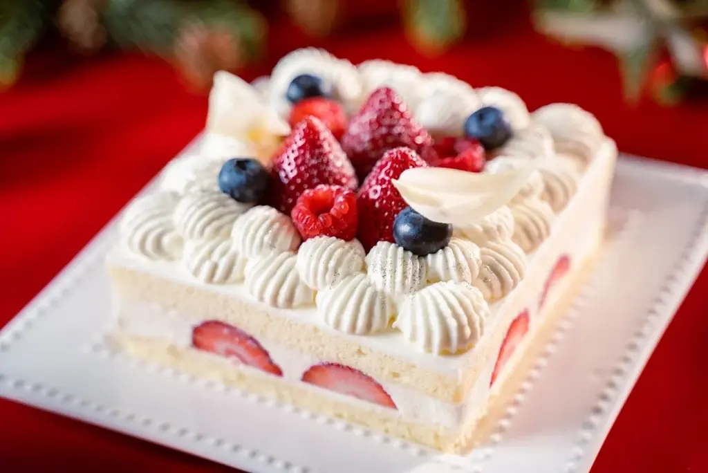 グランドプリンスホテル大阪ベイ2025年クリスマスケーキが発売開始夢が詰まった限定3台の「お菓子の家」から王道のショートケーキまで9種類をラインナップ 画像 7