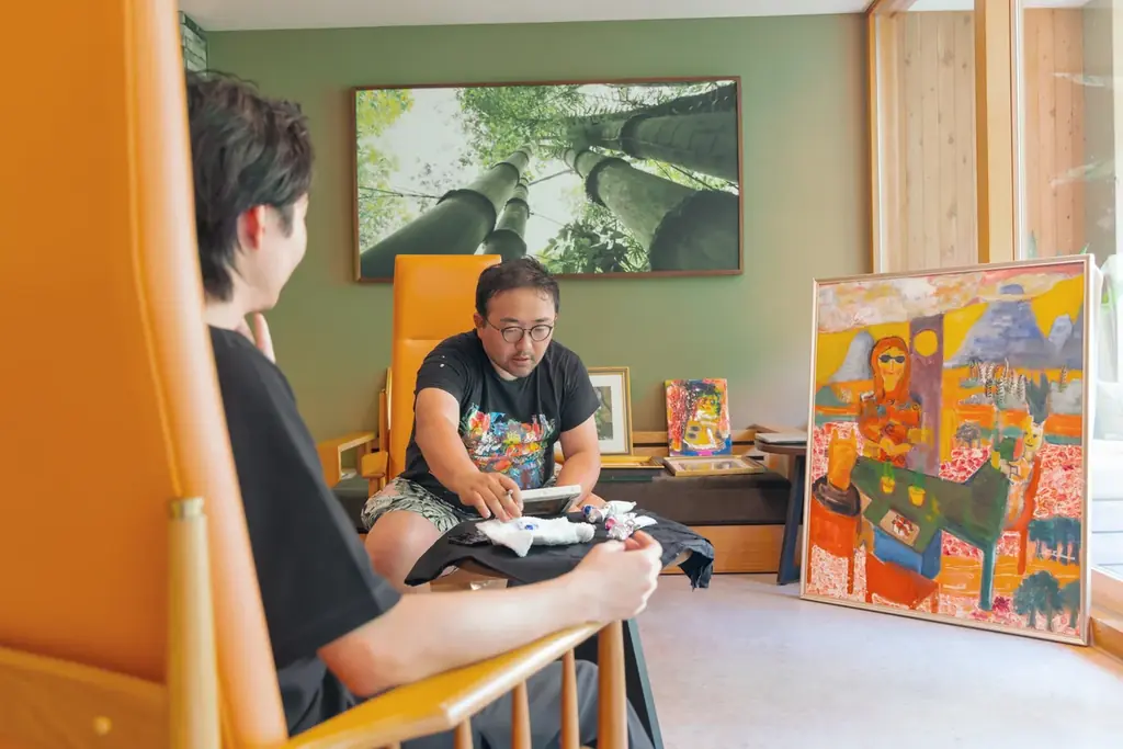 泊まるだけじゃない、「描かれる旅」へ。宿泊客がアート作品の一部になる“集団肖像画”イベントを箱根の旅館で開催 画像 7