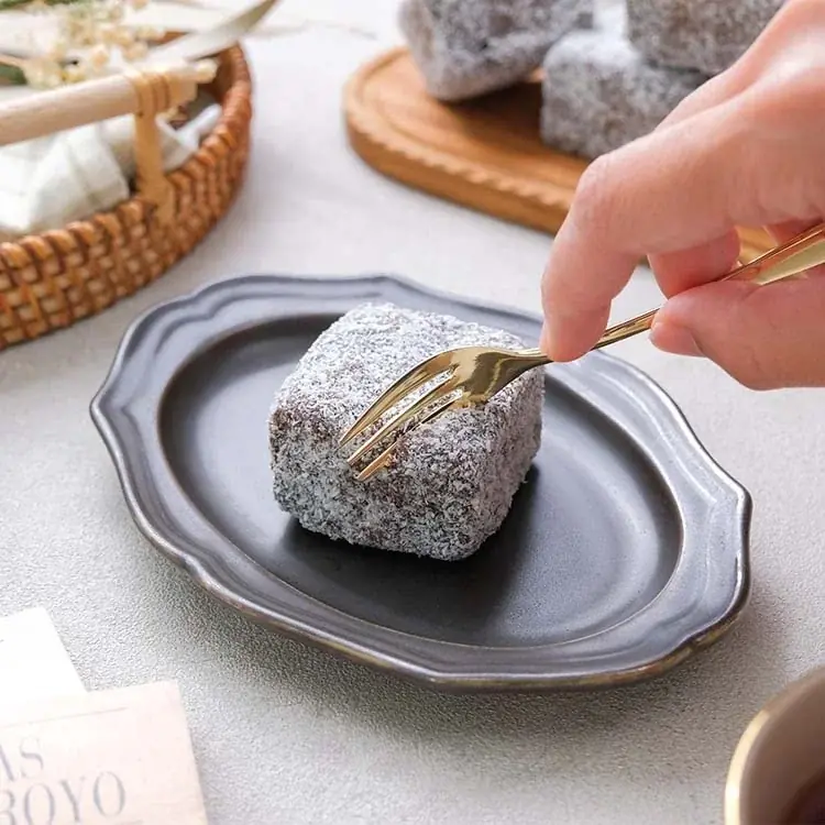 【SNSで話題】オーストラリアの伝統スイーツをおうちで楽しめる『おうちで旅気分 ココナッツラミントン』をスナックミーオンラインストアで期間限定発売 画像 2