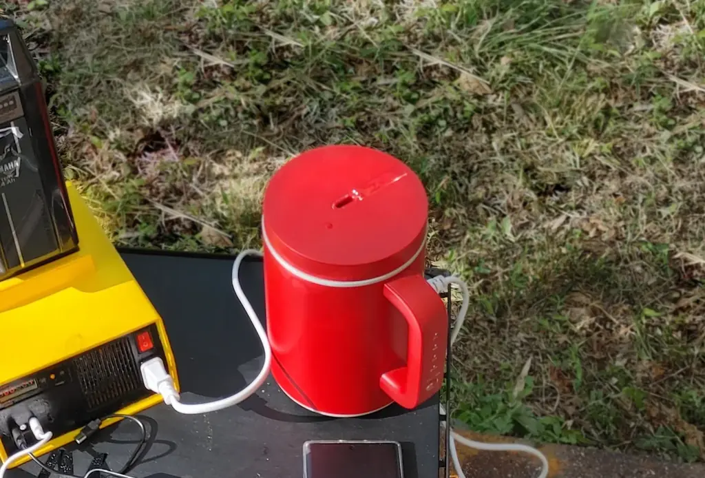 キャンプの楽しみを広げるならミニ炊飯器! 電源なしサイトでもポータブル電源があれば、調理も後片付けも驚くほど簡単 画像 3