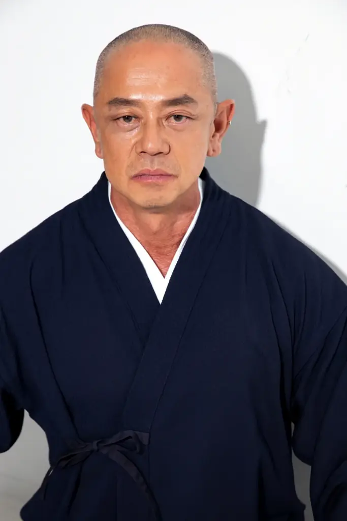 フジテレビ「ライオンのごきげんよう」おやつボーイズ・フミヤがミュージカルで怪演！ 画像 2