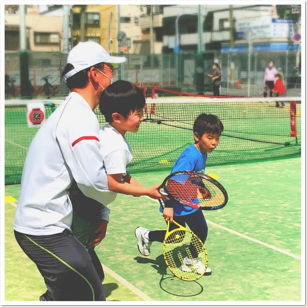 親子で笑顔とハイタッチを。秋の無料体験「なかよし親子テニス」全国のITCテニススクールで開催 画像 3