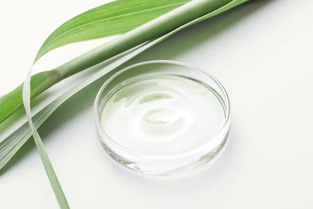 〈ジョンマスターオーガニック〉がフレグランスを監修〈BOTANIST〉のヘア＆ボディーケアの全8アイテムを11月1日限定発売　ブランド初の100%精油香料を実現、植物本来の深みを感じる上質な香り 画像 8