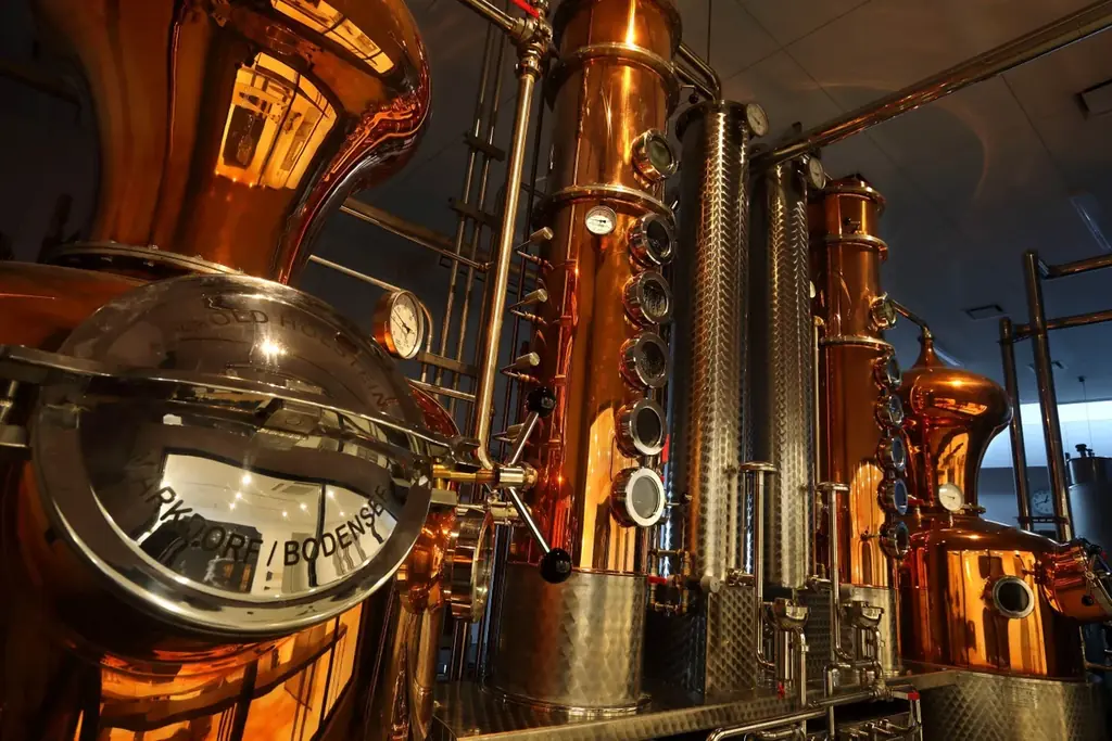 モホドリ蒸溜研究所より、青森のりんごで熟成を重ねたアップルブランデー「LOVEVADOS 檎暁 3年」を数量限定発売 —— 青森のテロワールを映す36％アップルブランデー 画像 13