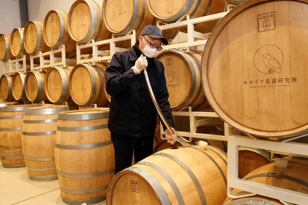 モホドリ蒸溜研究所より、青森のりんごで熟成を重ねたアップルブランデー「LOVEVADOS 檎暁 3年」を数量限定発売 —— 青森のテロワールを映す36％アップルブランデー 画像 5