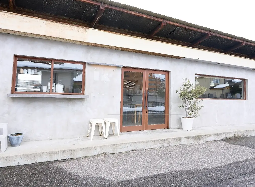 自治体観光担当者と「地元で愛される名店」をテーマにスイーツをセレクト。人気旅行ガイドブック『ことりっぷ®』とのコラボ第16弾「ことりっぷ ふんわりプチケーキ＜リディのチーズケーキ＞」など2品発売 画像 6