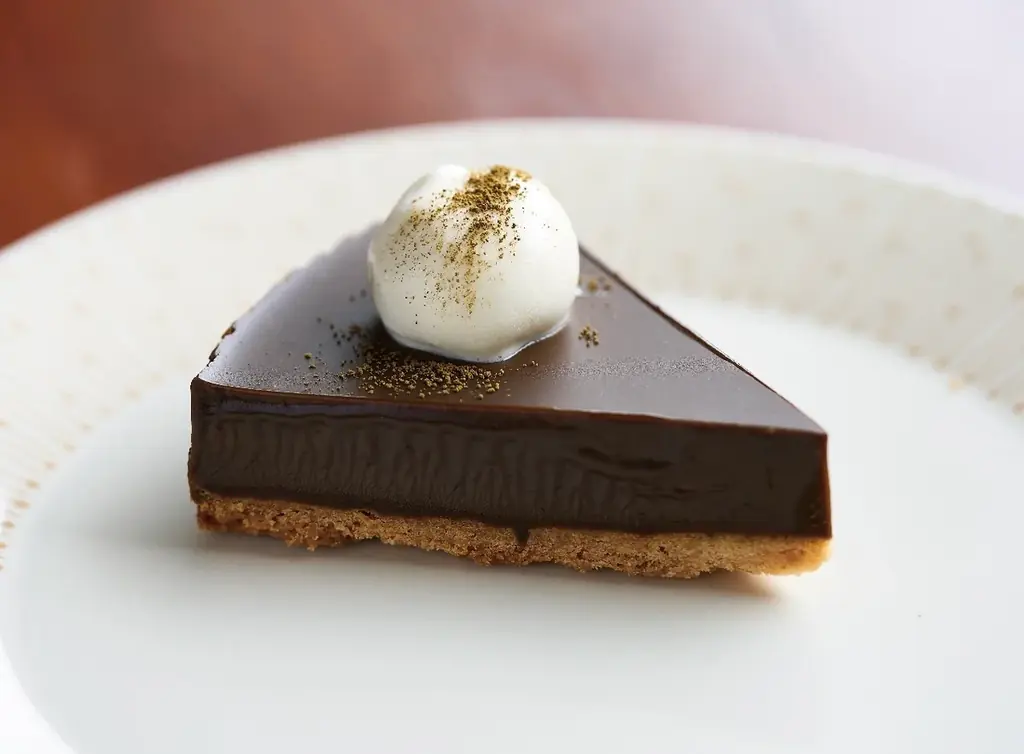 自治体観光担当者と「地元で愛される名店」をテーマにスイーツをセレクト。人気旅行ガイドブック『ことりっぷ®』とのコラボ第16弾「ことりっぷ ふんわりプチケーキ＜リディのチーズケーキ＞」など2品発売 画像 7