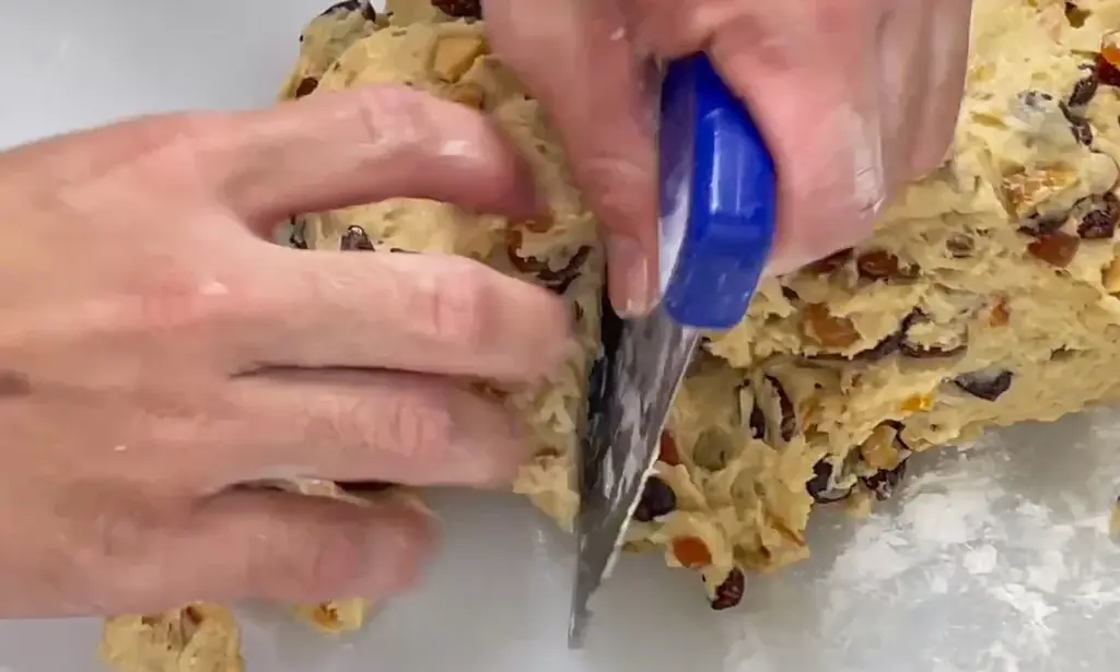 実は30年以上愛されて累計13,000個突破！大阪ローカルパン屋の冬限定“シュトーレン”が11月1日(土)より販売開始 画像 6