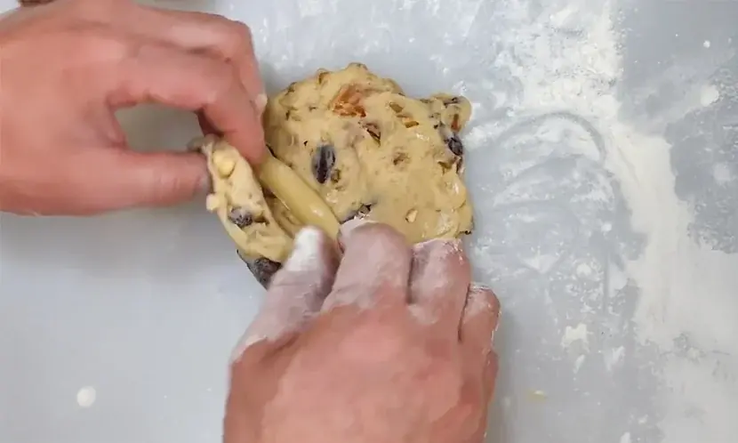 実は30年以上愛されて累計13,000個突破！大阪ローカルパン屋の冬限定“シュトーレン”が11月1日(土)より販売開始 画像 7