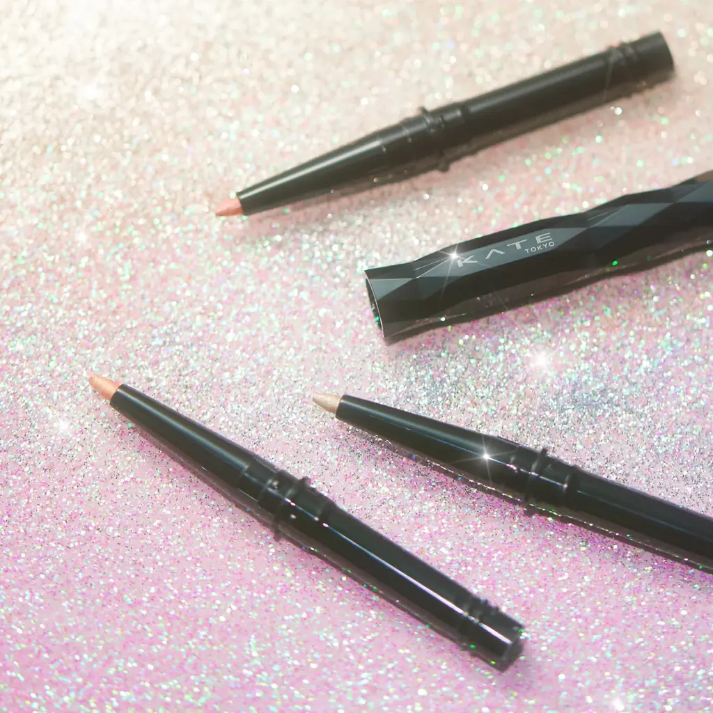 KATE “眉シャーペン”でリアルな毛流れ眉が完成！0.8㎜の超極細芯「アイブロウペンシルスーパースリム0.8」新登場。 画像 10