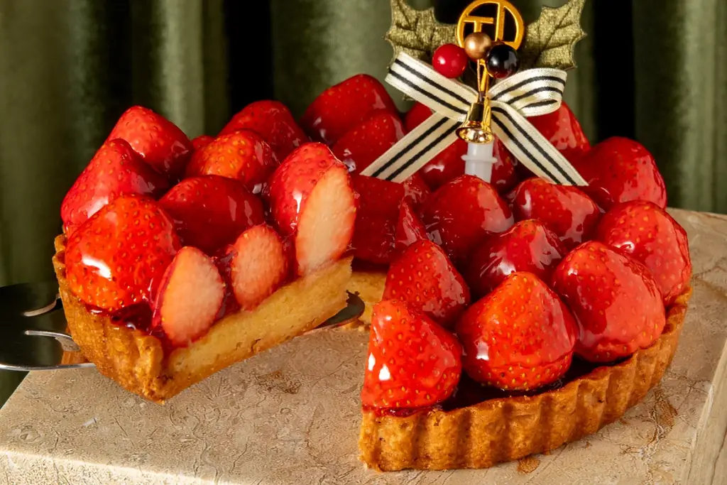 2025年クリスマスケーキのご予約受付を10月21日（火）に開始。聖なる夜に、幸せをやさしく灯す甘い時間を。 / PATISSERIE TOOTH TOOTH 画像 3