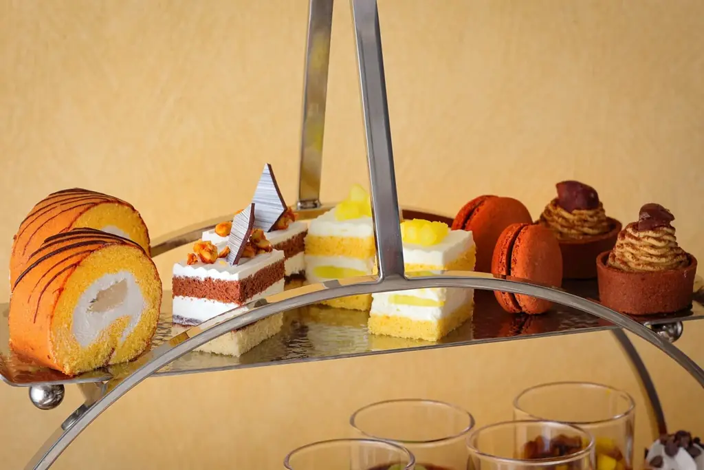 秋の贅沢を最上階で堪能。マロン＆チョコレートのアフタヌーンティー登場！ 画像 2