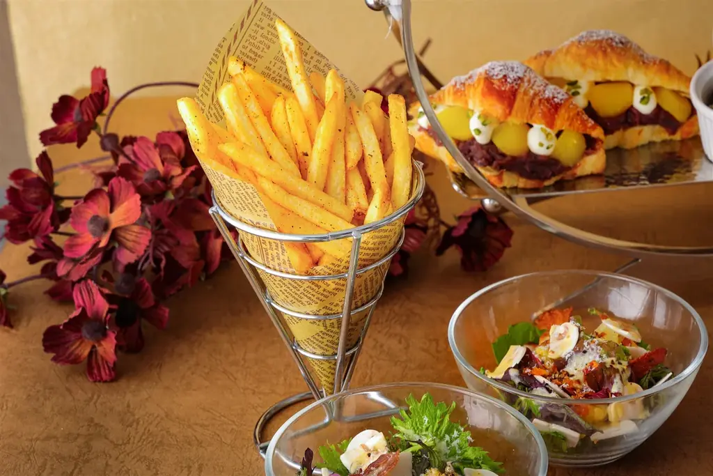 秋の贅沢を最上階で堪能。マロン＆チョコレートのアフタヌーンティー登場！ 画像 7