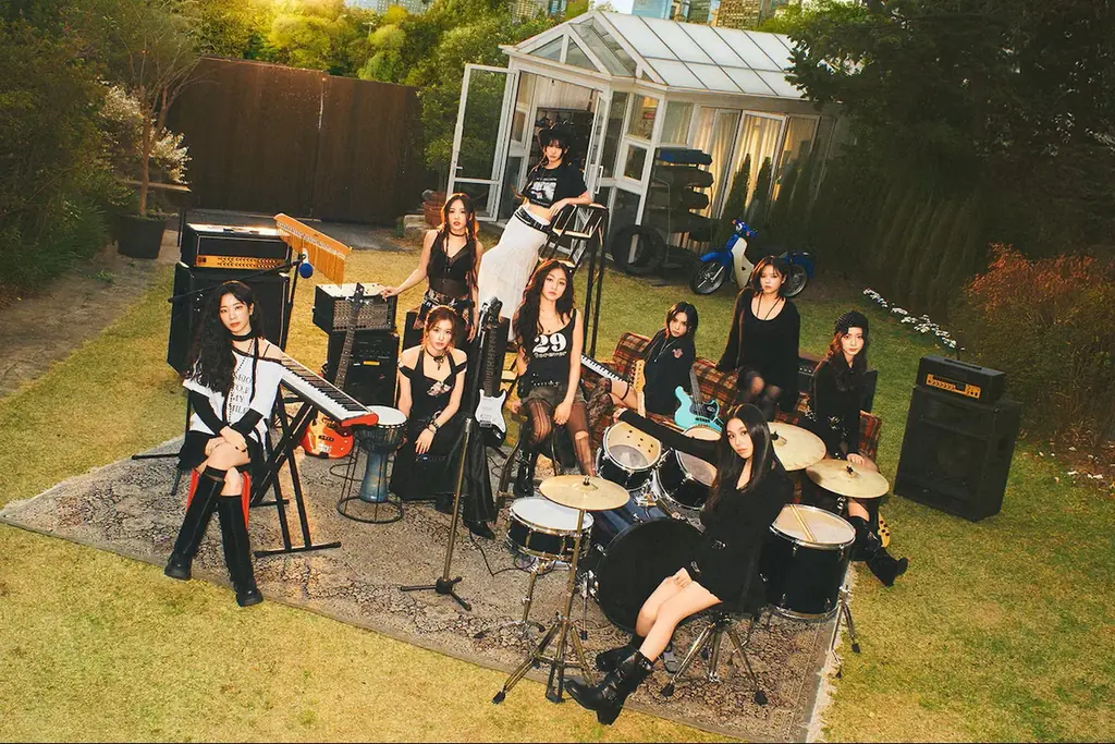 国内初！「TWICE LOVELYSドローン＆花火ショー」を開催！「TWICE LOVELYS×GiGOキャンペーン 2025」ファイナルイベント 画像 4