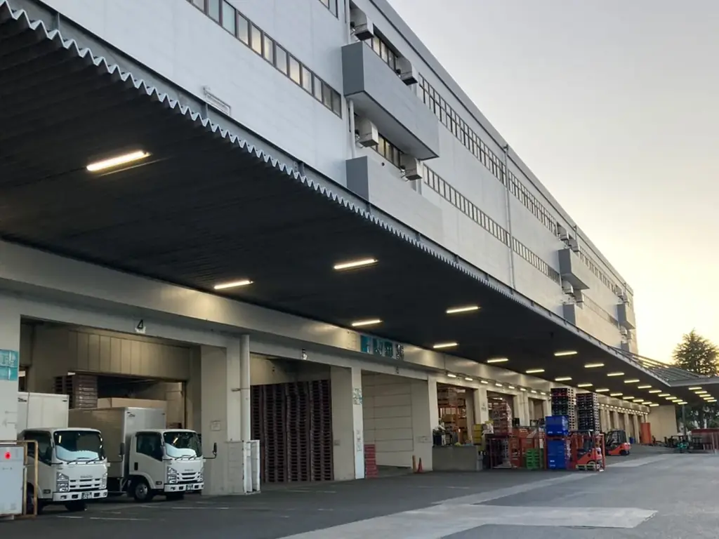 東京発の健康家具ブランドEMOOR（エムール）は東京・昭島市に物流拠点を集約したEMOOR TOKYO BASEを開設 画像 2