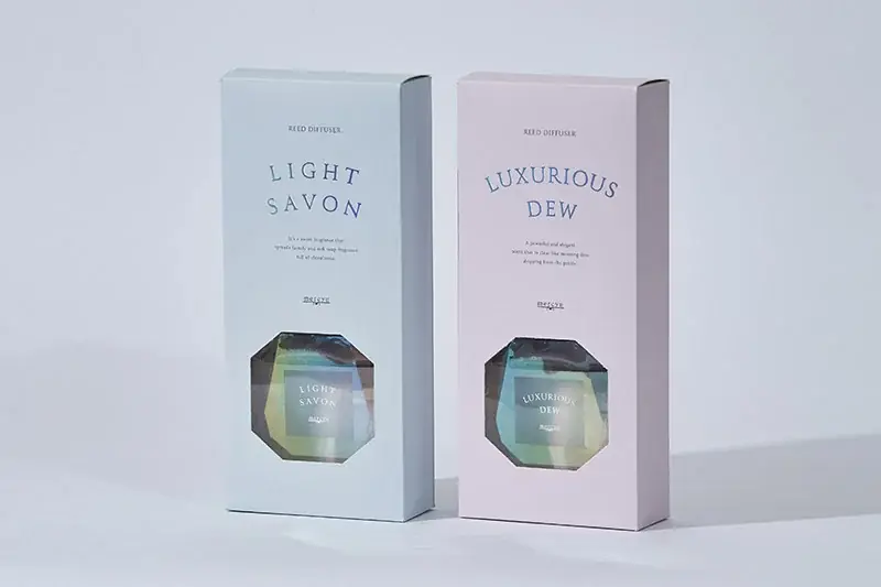 光を受けて虹色に輝くボトルと香りで、お部屋をラグジュアリーな空間に。mercyu（メルシーユー）から新作リードディフューザーを新発売【ライフオンプロダクツ株式会社】 画像 4