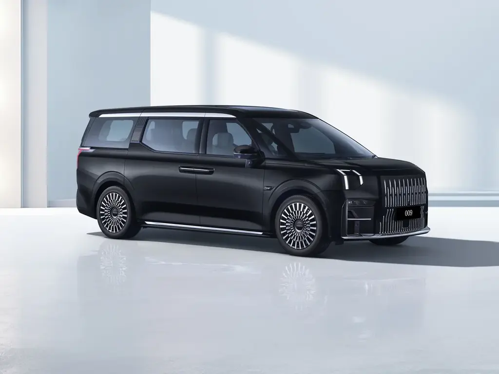 フォロフライ、ラグジュアリーEV「ZEEKR 009」の国内展開を発表 画像 1