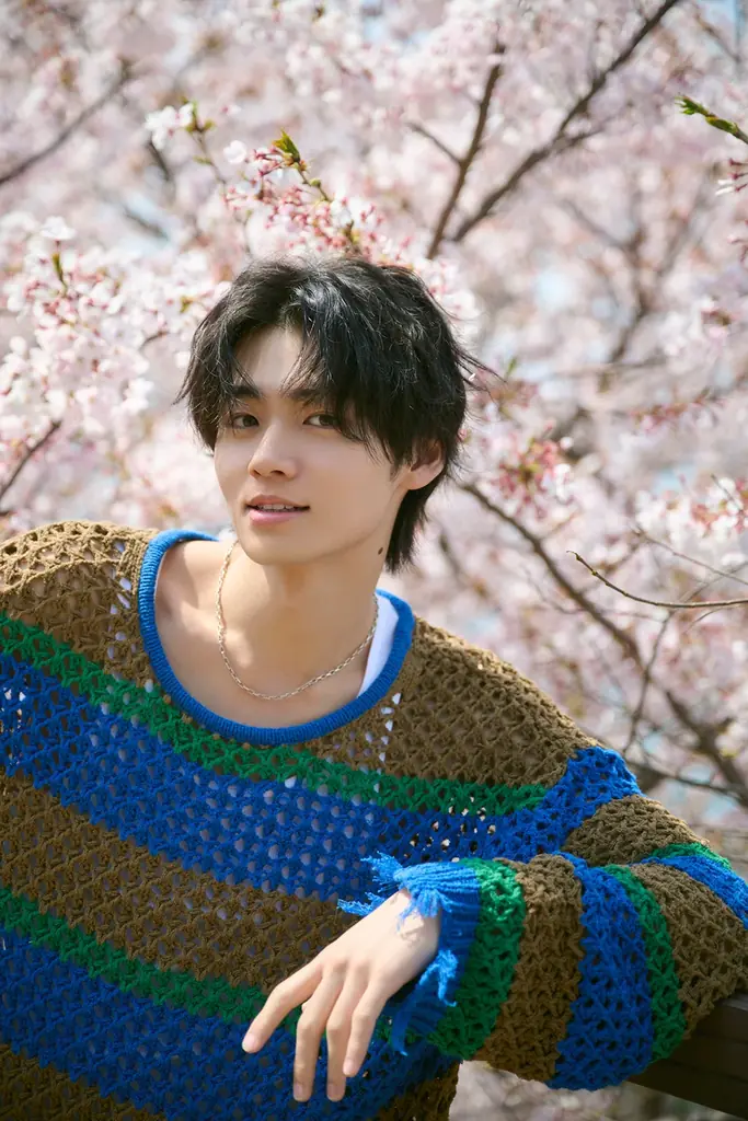 若手俳優のブレイク筆頭株の井内悠陽、多才さで魅せた初写真集　発売後、即重版出来！　地元・京都での「凱旋重版記念イベント」開催決定 画像 8