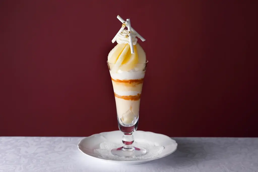 「資生堂パーラー 銀座本店サロン・ド・カフェ」、京都“丹波栗”やラ・フランスを使った、実りの秋を楽しむパフェが登場 画像 3