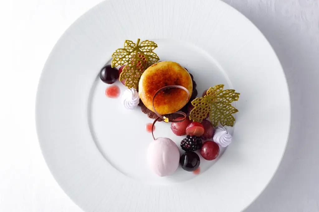 「資生堂パーラー 銀座本店サロン・ド・カフェ」、京都“丹波栗”やラ・フランスを使った、実りの秋を楽しむパフェが登場 画像 6