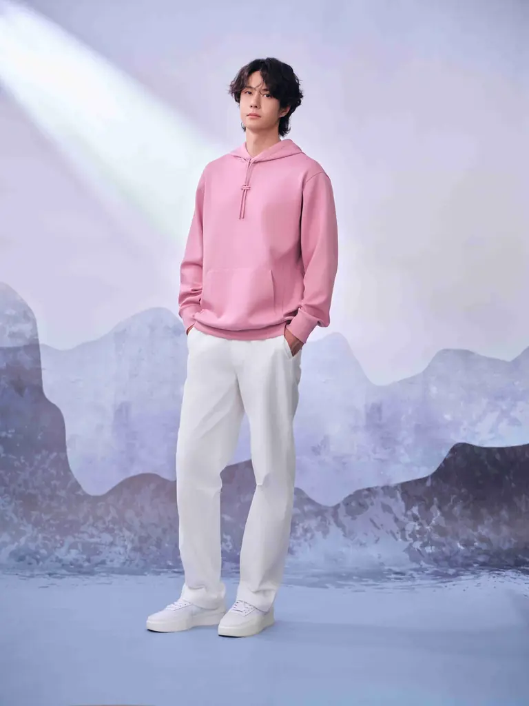 LACOSTE、初の「LACOSTE from YIBO」FW25コラボレーションコレクションを発表 画像 3