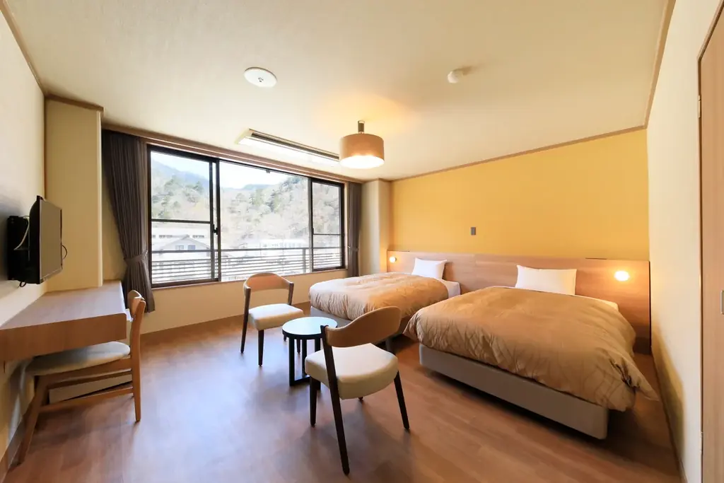 奥日光・愛犬と泊まれる旅館が【1日3室限定3大特典付きプラン】販売開始　ご夕食無料アップグレードや“愛犬用温泉スタートセット”をプレゼント 画像 2