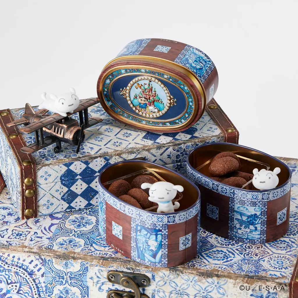 しんちゃん飛行機缶発売