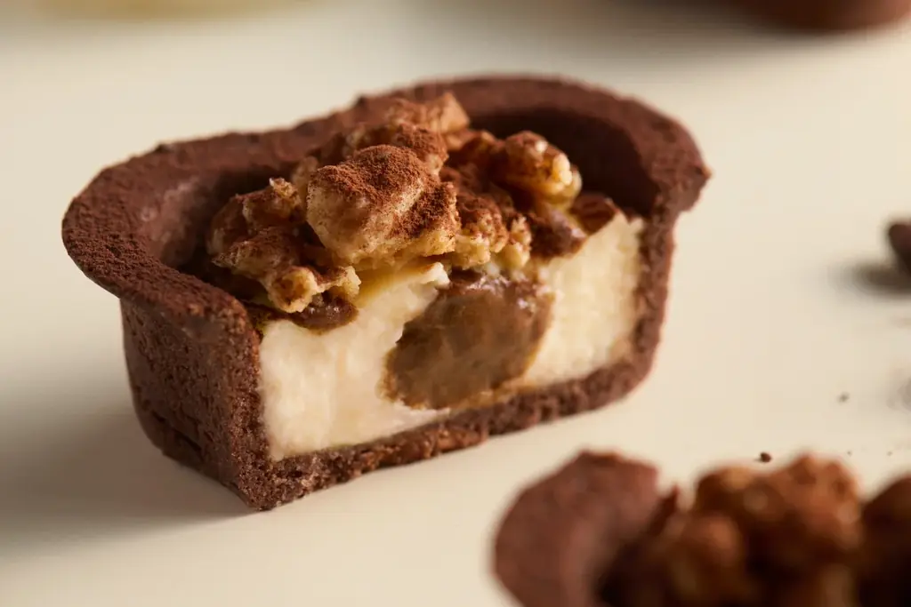 【冬の限定】マスカルポーネチーズのコクが決め手！サクトロッな大人のご褒美「焼きたてタルト ティラミスチーズ」 画像 3