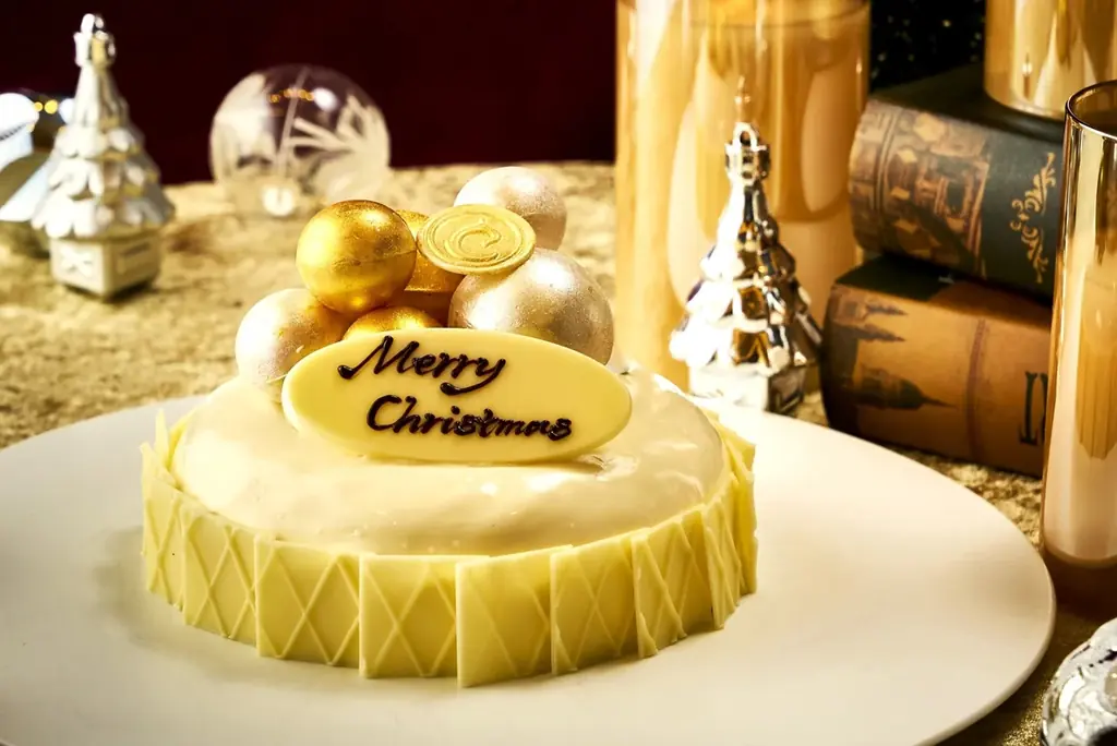 “ピスタチオ X いちご“クリスマスケーキ2025の予約受付を開始！ 画像 3