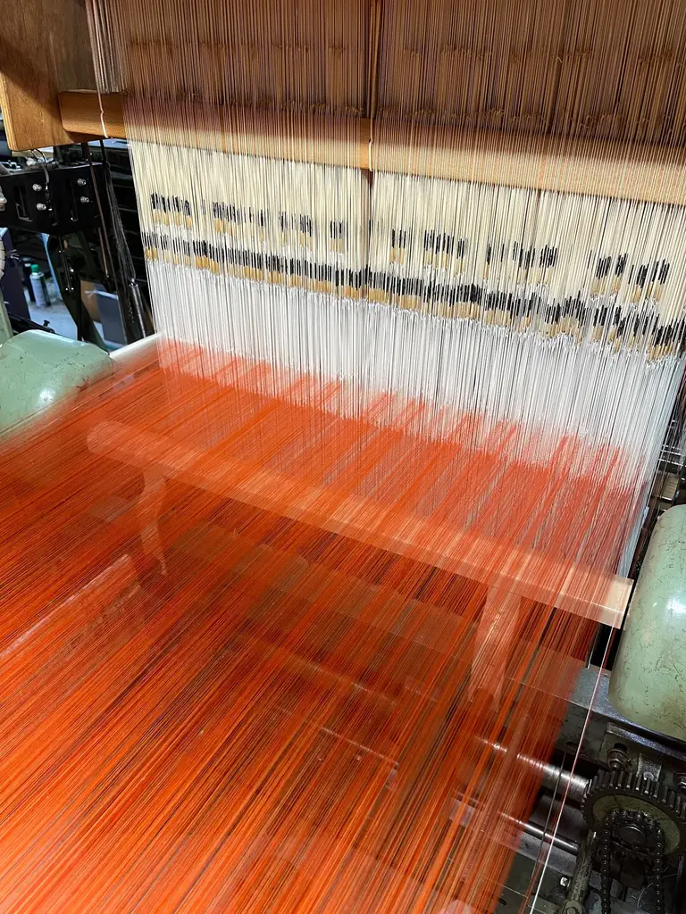 伝統の西陣織×誕生40周年の和菓子「紡ぎ詩」がコラボした、“こころを紡ぐ”特別なひと箱。公式WEBにて数量限定販売いたします。 画像 9